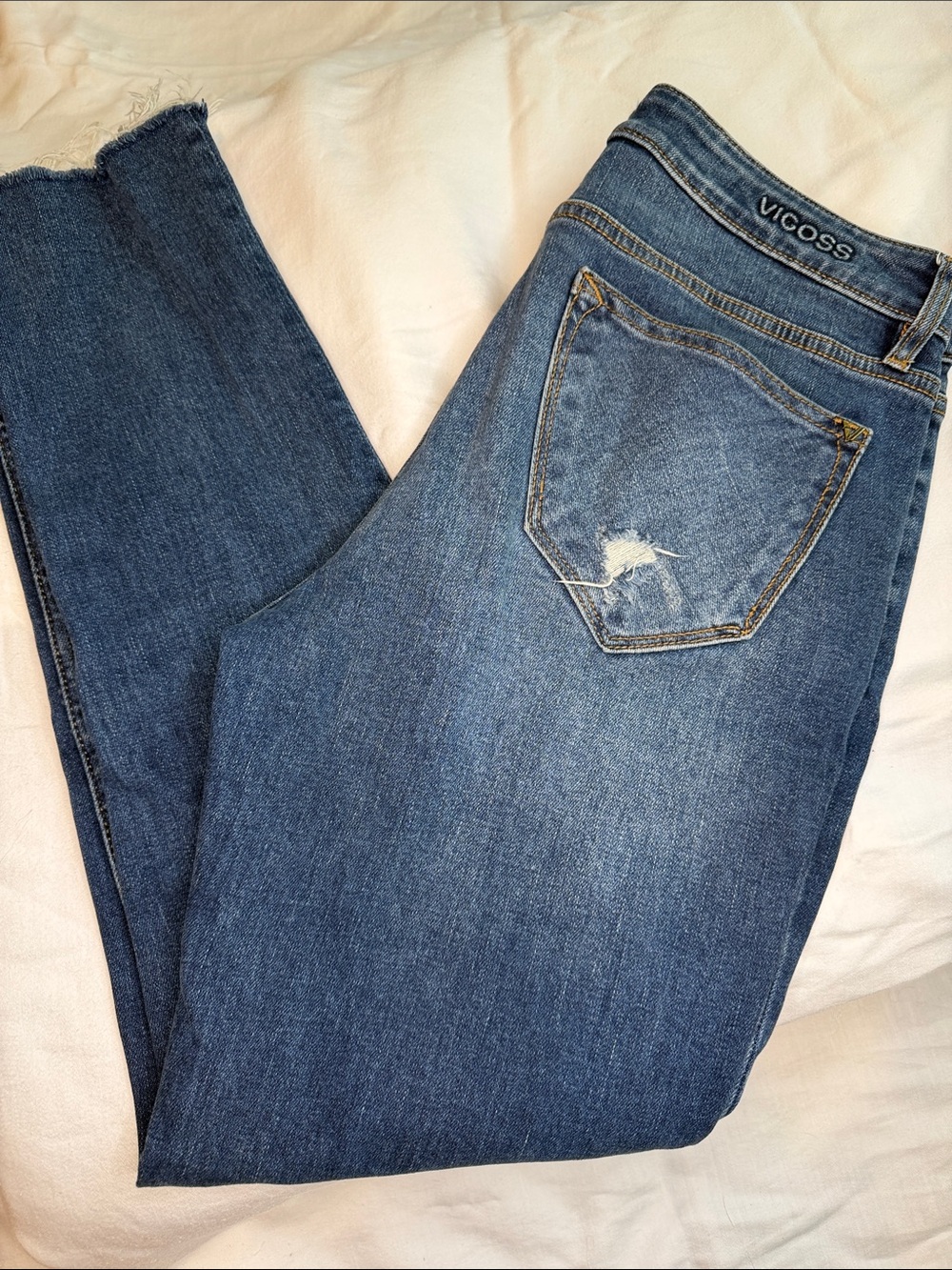 Vigoss Women's Distressed Skinny Jeans in Medium Blue